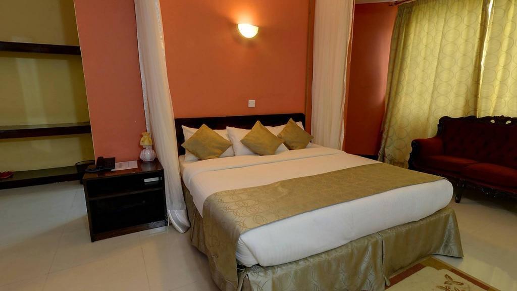 Royal City Dubai Complex Kisumu Kültér fotó