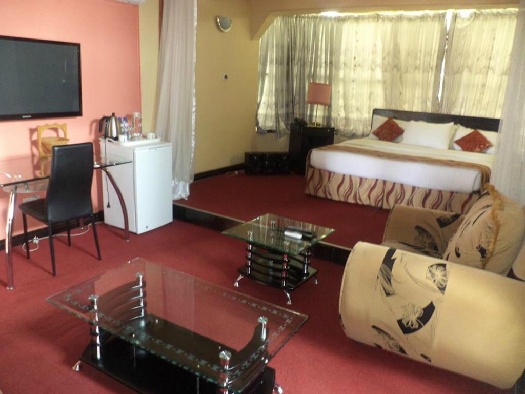 Royal City Dubai Complex Kisumu Kültér fotó