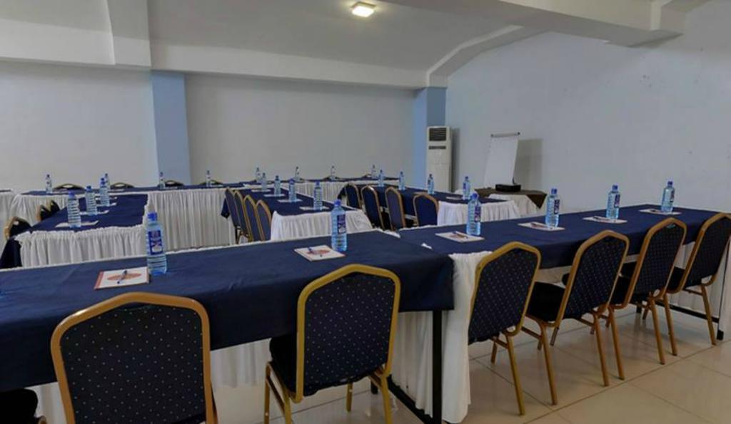 Royal City Dubai Complex Kisumu Kültér fotó