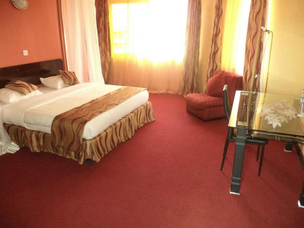 Royal City Dubai Complex Kisumu Kültér fotó