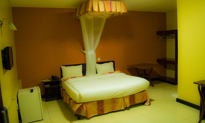 Royal City Dubai Complex Kisumu Kültér fotó