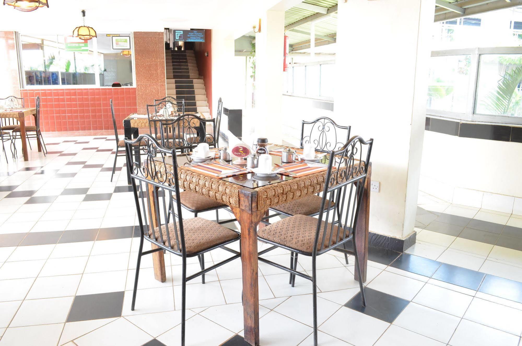 Royal City Dubai Complex Kisumu Kültér fotó