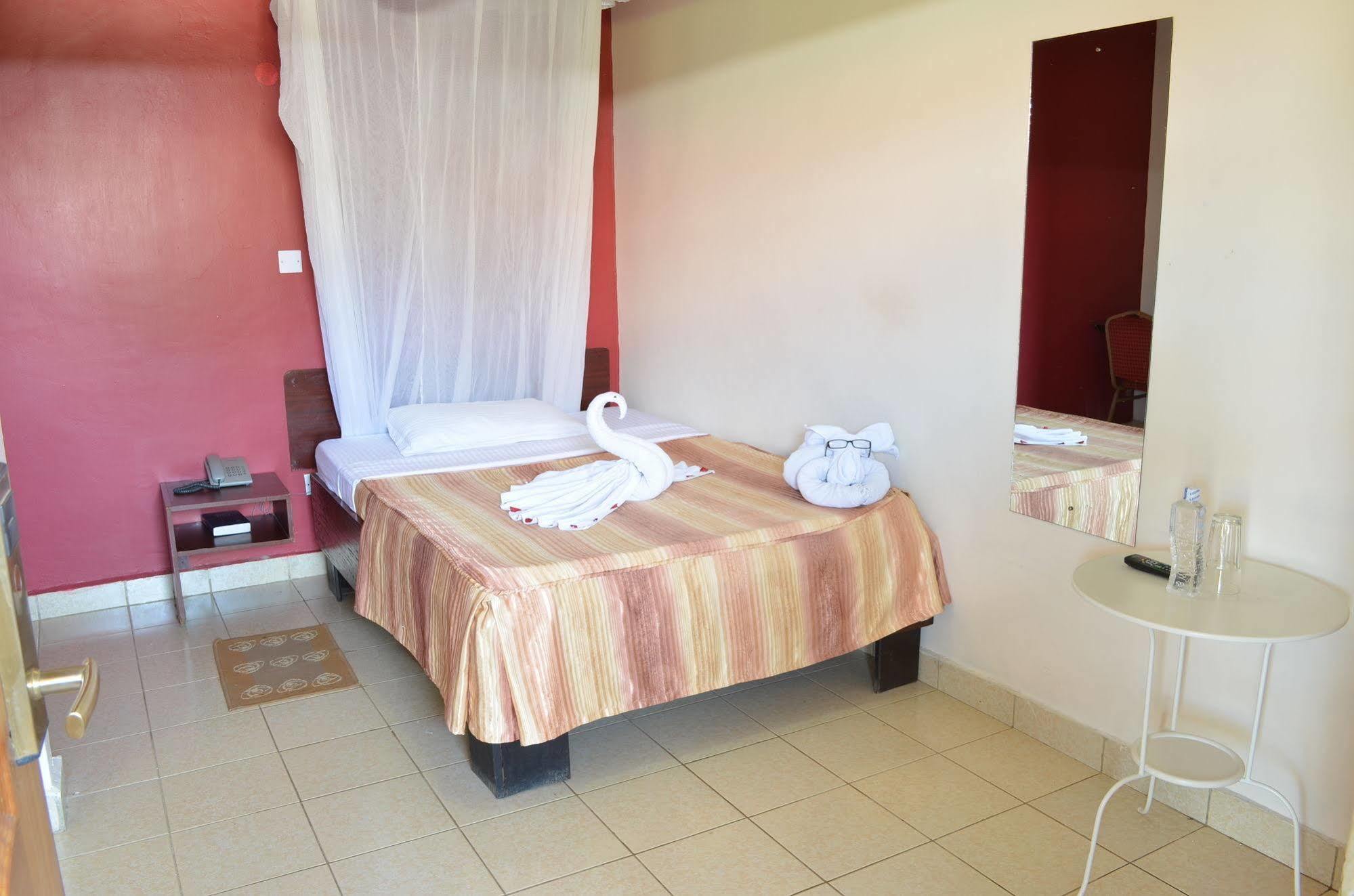 Royal City Dubai Complex Kisumu Kültér fotó