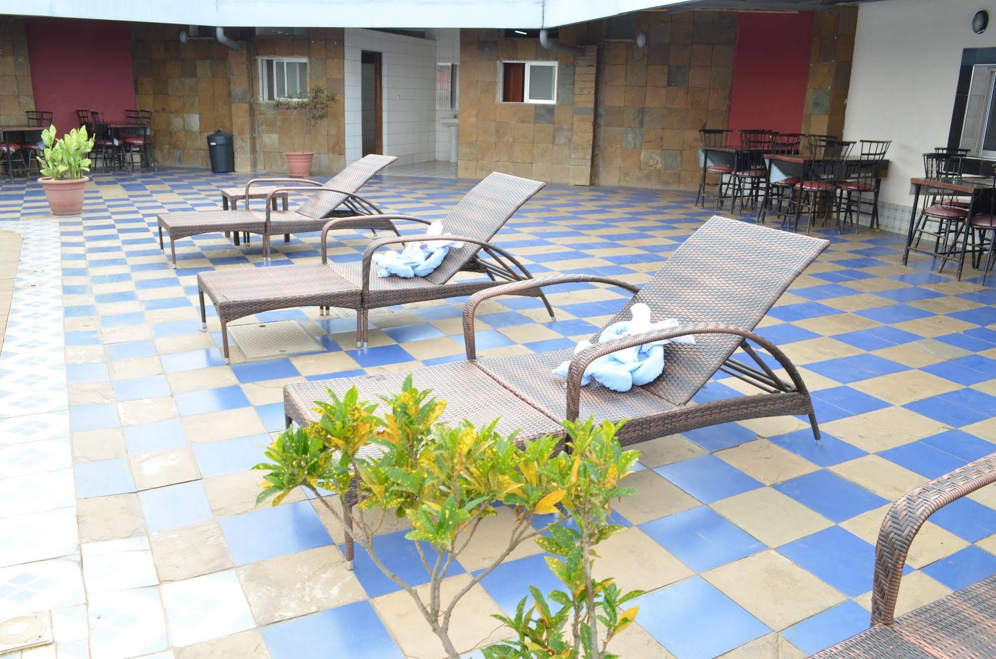 Royal City Dubai Complex Kisumu Kültér fotó