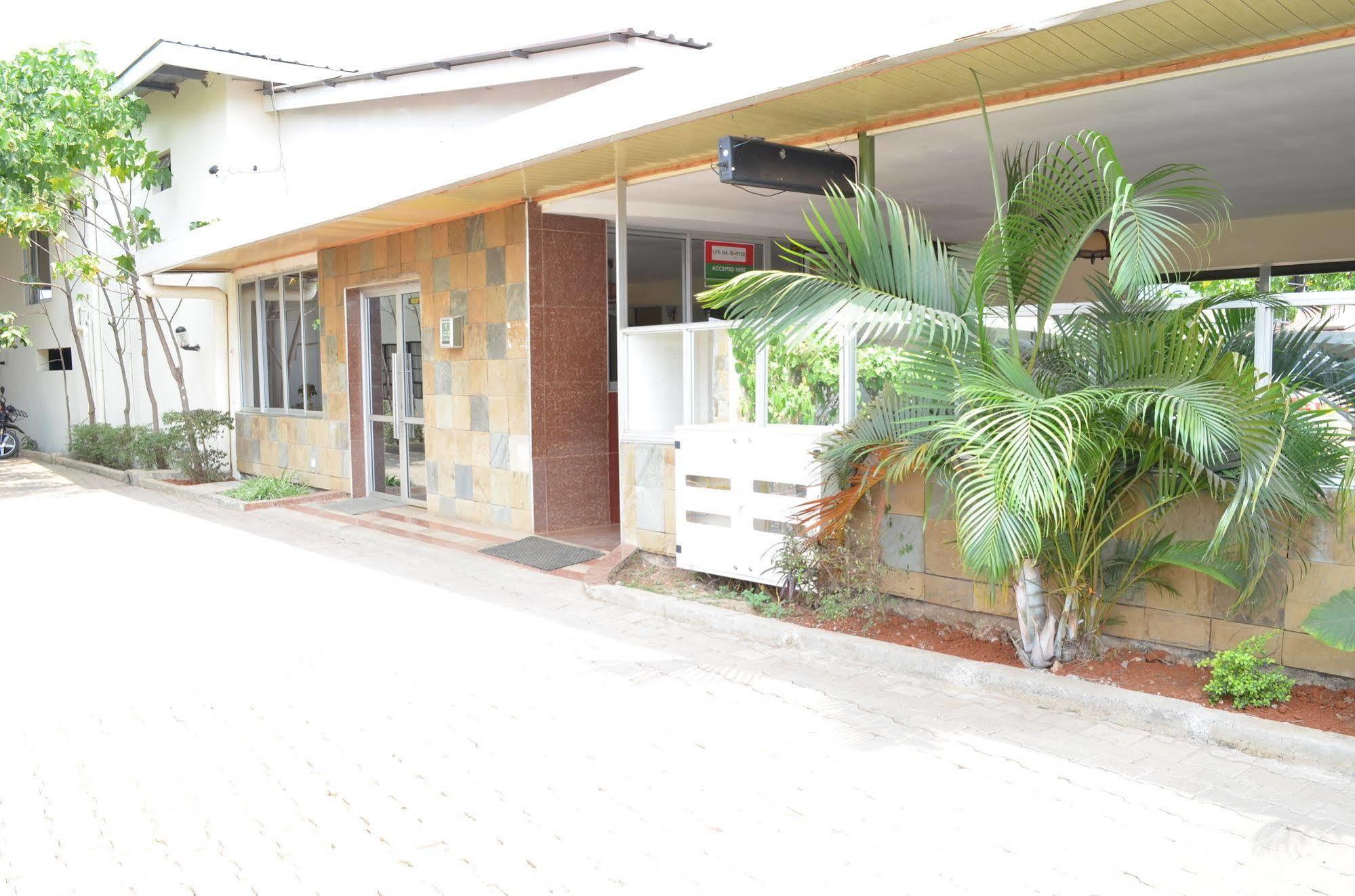 Royal City Dubai Complex Kisumu Kültér fotó